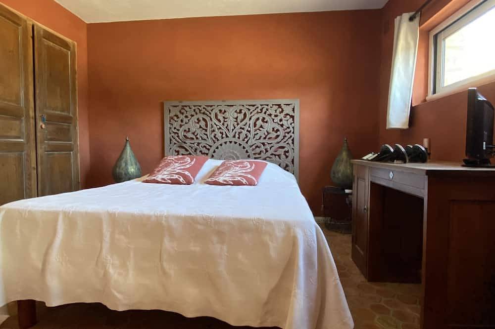 House domain of gaou benat sea view at 180° - France in Cap Bénat, Bormes-les-Mimosas