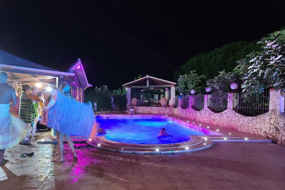 Chambre d'hôtes \"Mucca - La Cantina Del Contadino\" avec piscine partagée, terrasse partagée et Wi-Fi in Rende, Province de Cosenza