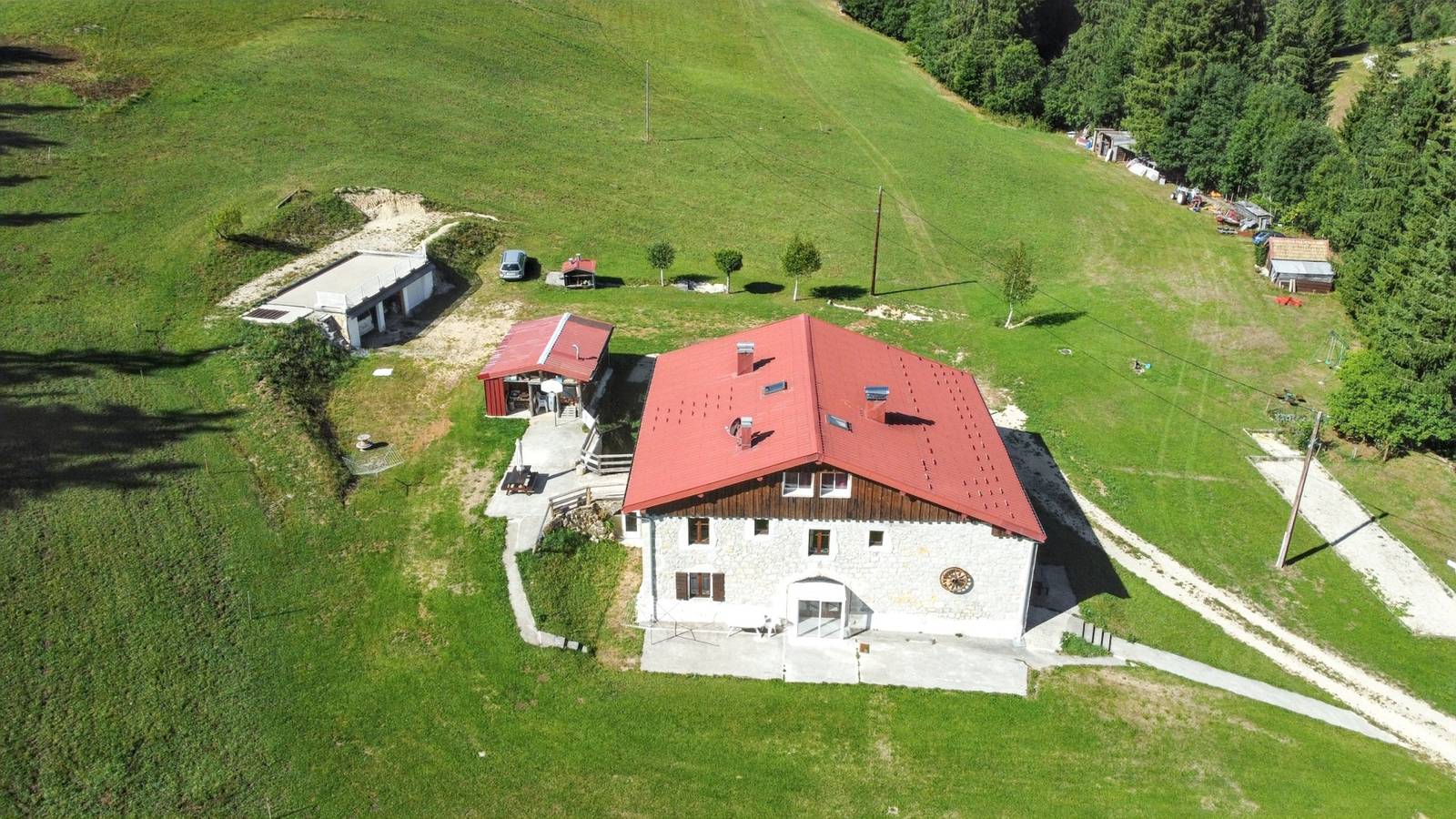 Secluded quiet house in Septmoncel with mountain view in Septmoncel Les Molunes, Parc naturel régional du Haut-Jura