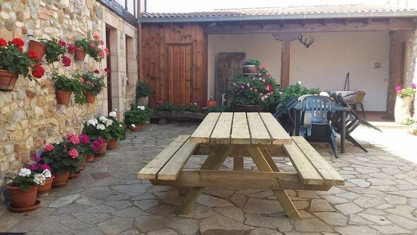Casa rural para 8 personas, con jardín, Se admiten mascotas - 1