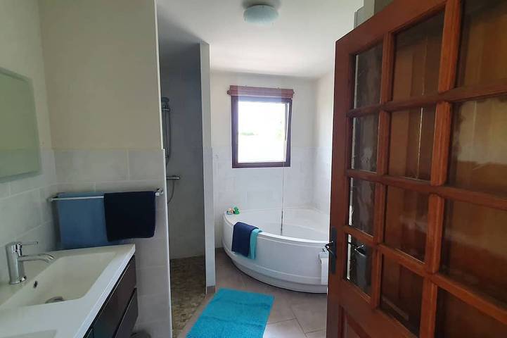 Location de vacances pour 4 personnes, avec jardin ainsi que terrasse et piscine, animaux acceptés à Claudon - 4