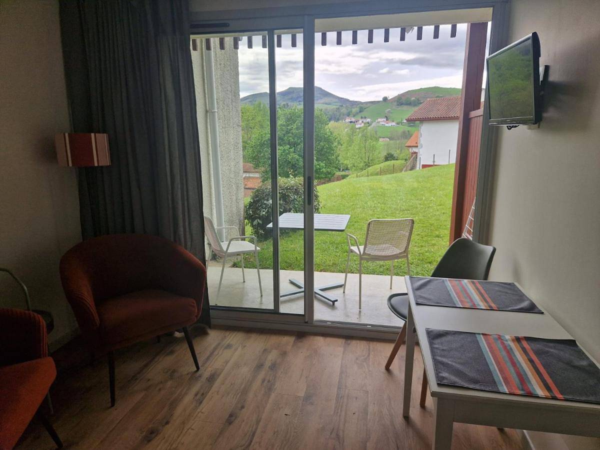 Appartement entier, One-Bedroom Apartment in Souraïde, Région de Bayonne