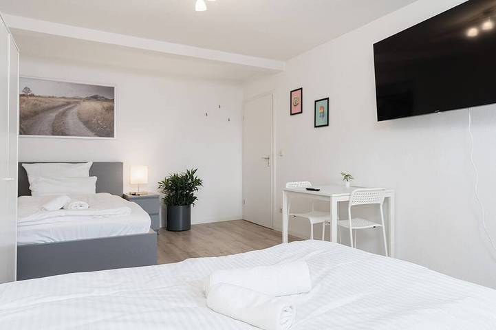 Ganze Wohnung, 3.Og - Messe / Monteure / Gruppe / Familien in Homberg/Ruhrort/Baerl, Duisburg
