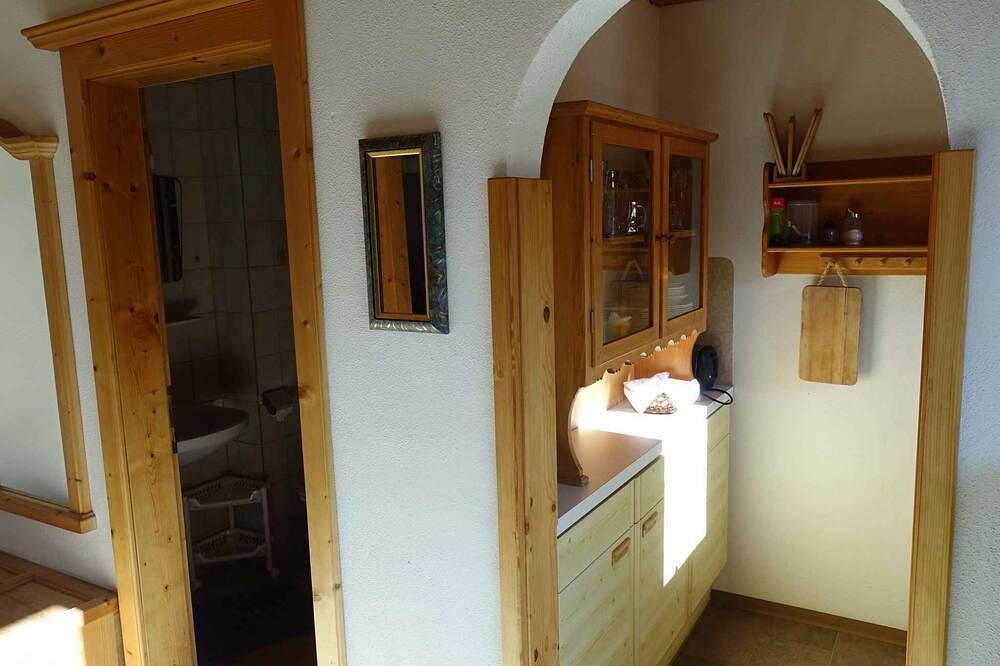 Ganze Wohnung, Ferienwohnung mit Balkon in idyllischer Lage in Strobl, Bezirk Salzburg-Umgebung