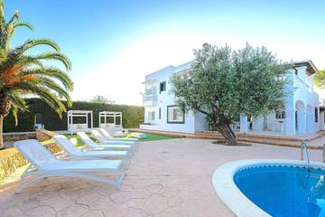 Villa in Sant Josep de sa Talaia, Ibiza Süden für 12 