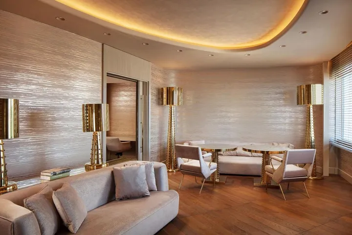 Hôtel pour 3 personnes, avec sauna et jacuzzi ainsi que jardin et piscine - 1