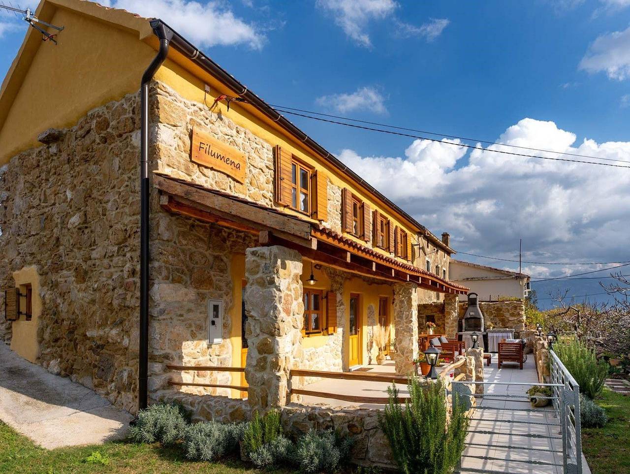 Ganze Ferienwohnung, Apartment in Lopar mit Garten, Grill und Terrasse in Lopar, Rab