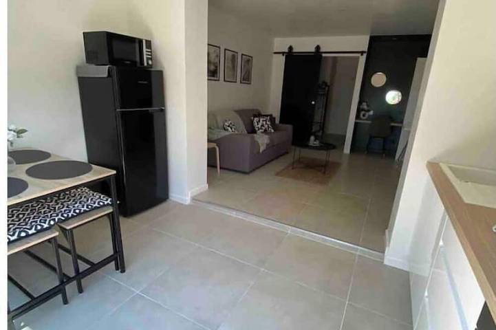 Apartamento entero, Jolie Studio de Vacances vue mer in Sausset-les-Pins, Costa mediterránea (Francia)