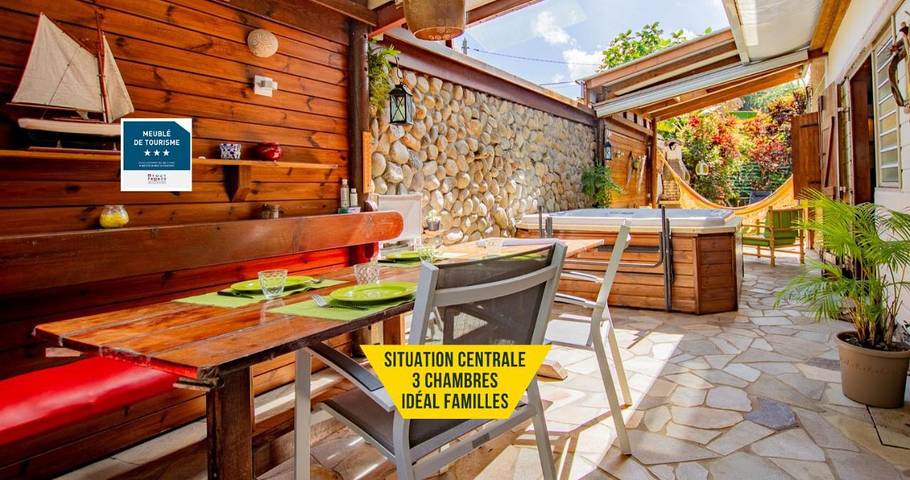 Ferienhaus für 8 Personen, mit Whirlpool und Garten sowie Pool - 1
