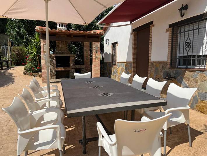 Casa rural para 10 personas, con vistas además de piscina y jardín en Aracena - 4