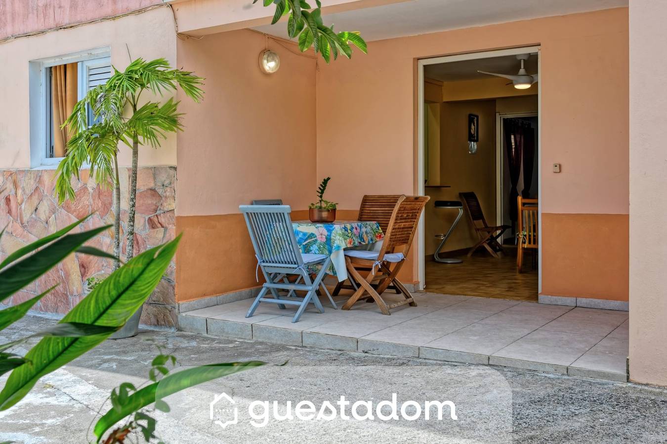 Apartamento entero, Colombe soleil - Climatisation -Terrasse in Rivière-Salée, Martinica
