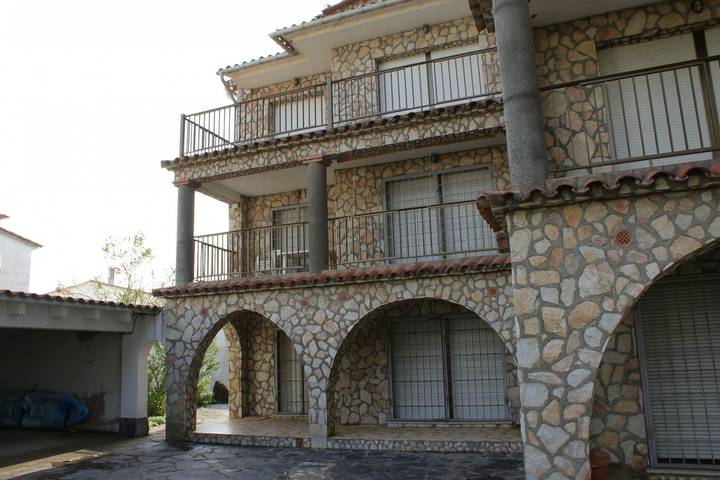 Gîte pour 6 personnes, avec terrasse dans Sant Martí d'Empúries - 3