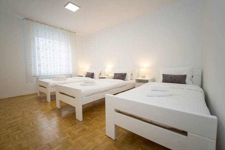 Ferienwohnung für 5 Personen, mit Balkon/Terrasse in Ljubljana - 2