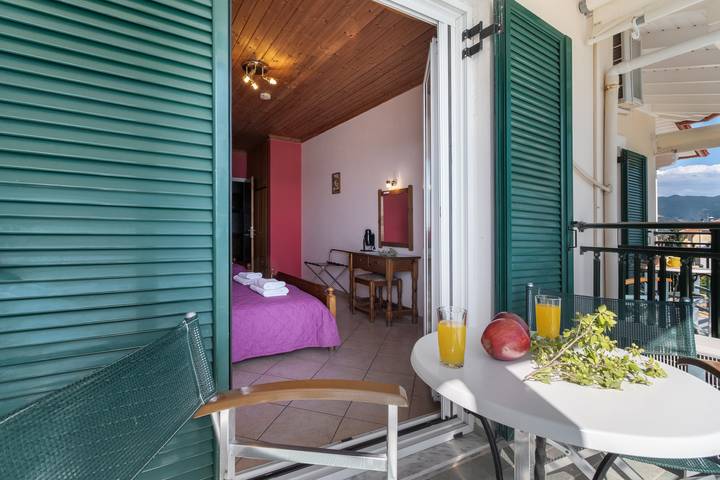 Hel lejlighed, Ferielejlighed for 3 personer med balkon in Vasiliki, Grækenland