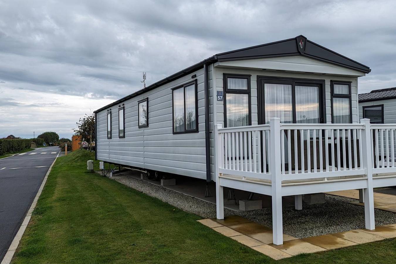 Coastal Retreat, Sleeps 6 - Near Beach w Parking in Cornouailles