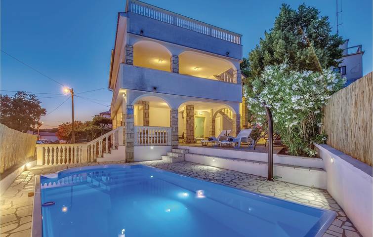 Ferienhaus für 10 Personen, mit Terrasse, mit Haustier in Novi Vinodolski - 3