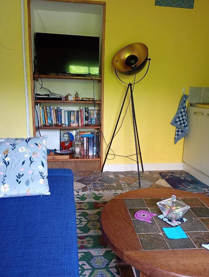 Gîte pour 2 personnes, avec jardin et terrasse à Glomel - 2