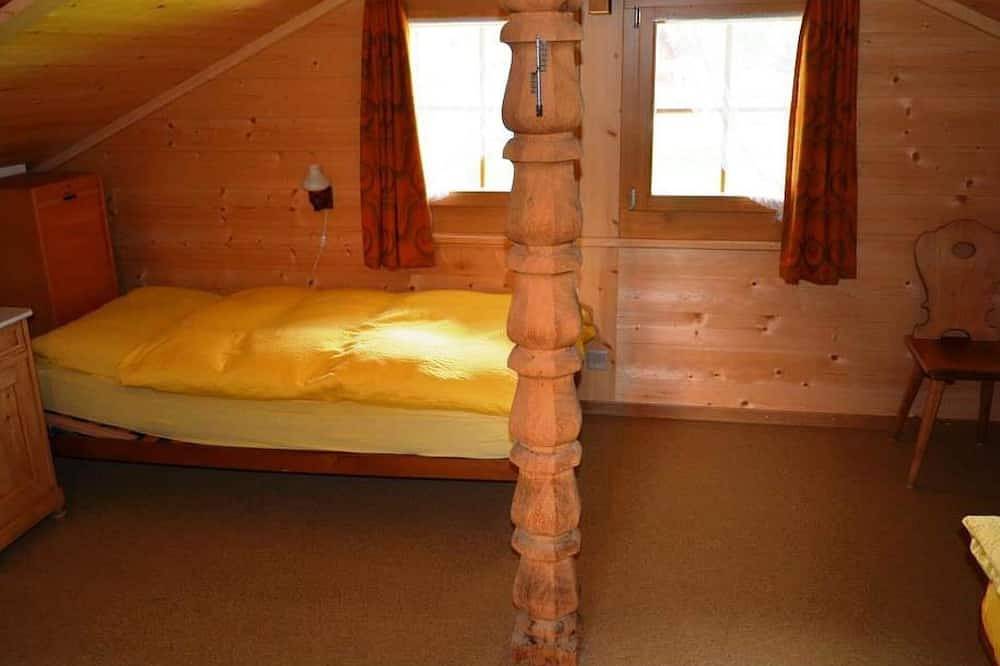 Geheel appartement, Lovely apartment for 2 guests with balcony in Lauenen, Frutigen - Lenk - Adelboden