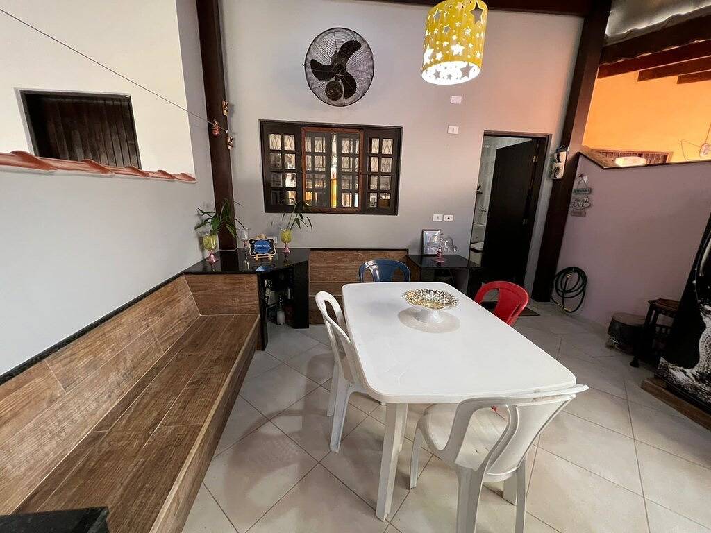 Haus Mit Beleuchtetem Grill
Kostenloses Wifi
Digital Lock
2 Suiten
Esp. Go in Caraguatatuba, Região Metropolitana do Vale do Paraíba e Litoral Norte