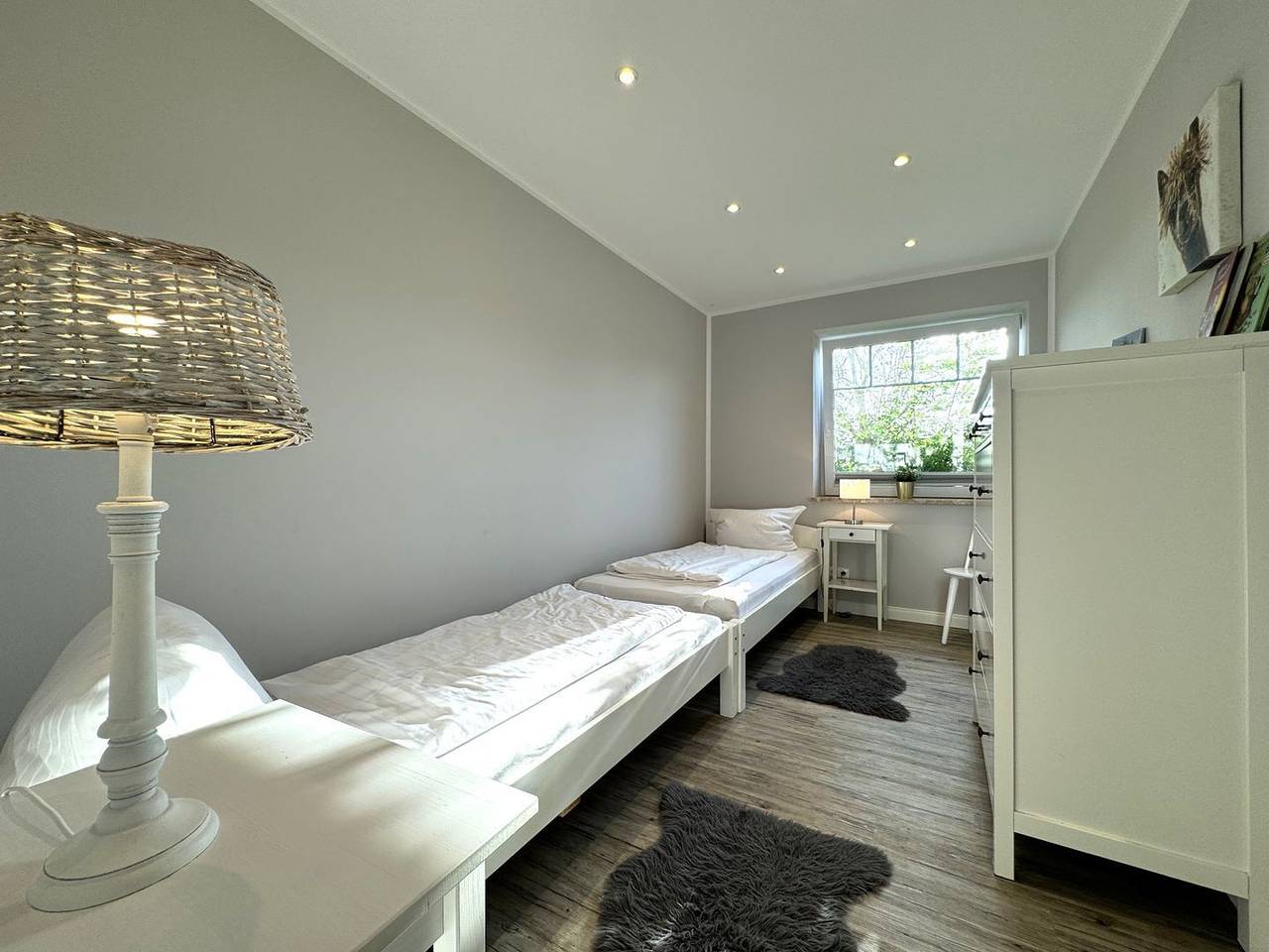 Ganze Wohnung, 5-Sterne Ferienwohnung Kornblume mit Terrasse & großem Garten in Kabelhorst, Ostholstein