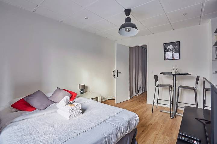 Gîte pour 2 personnes, adapté aux familles à Paris - 2