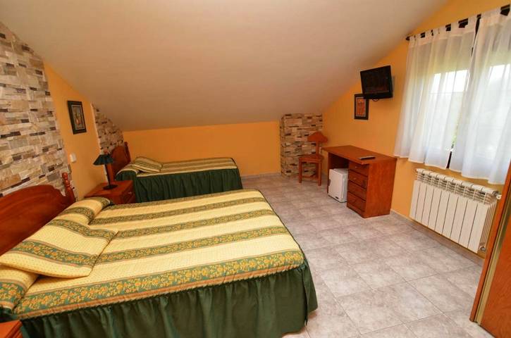 Maison d’hôte pour 2 personnes, avec piscine ainsi que vue et jardin dans Isla - 2