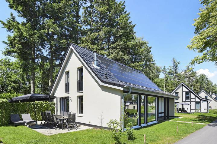 Bungalow für 10 Personen, mit Balkon/Terrasse und Terrasse