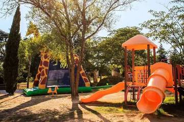Camping für 6 Personen in Castelnau-de-Montmiral, Zentralmassiv, Bild 4