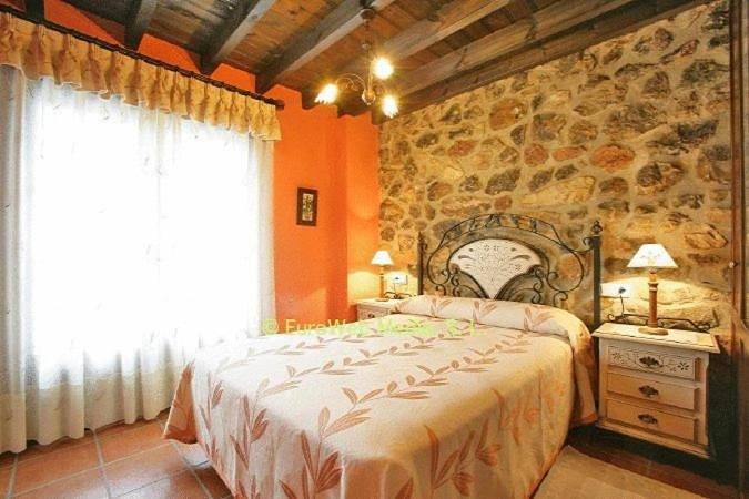 Gîte pour 2 personnes, avec terrasse dans Poo de Cabrales - 4