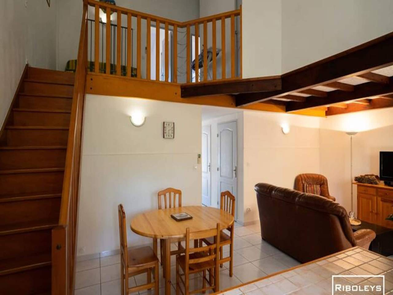 Appartement entier, Maisons & Villas pour 8 Personnes in Vias Plage, Vias