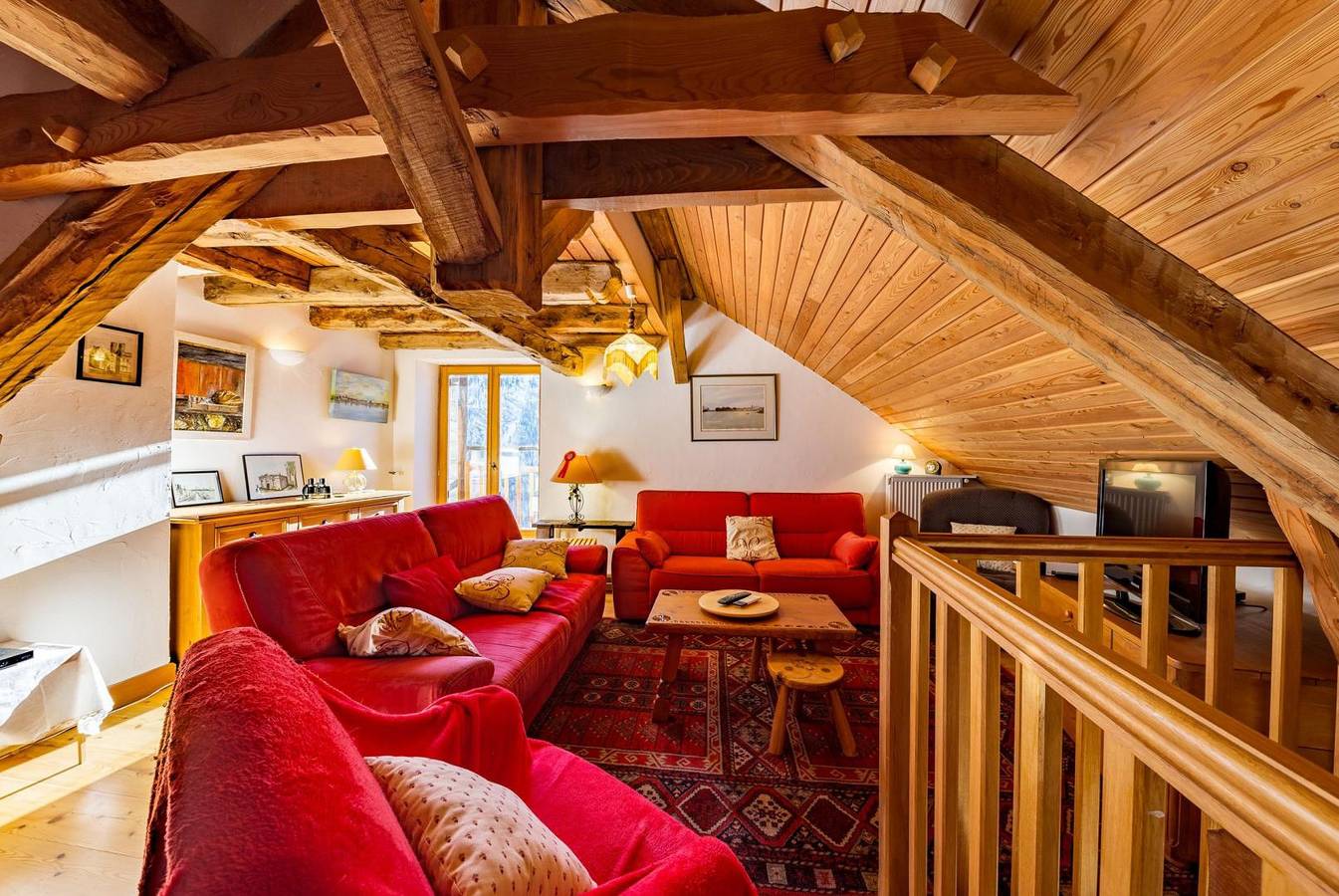 Apartamento entero, Apartamento 'L'Alpazen' con vistas a la montaña, balcón y Wi-Fi in Saint-Véran, Queyras