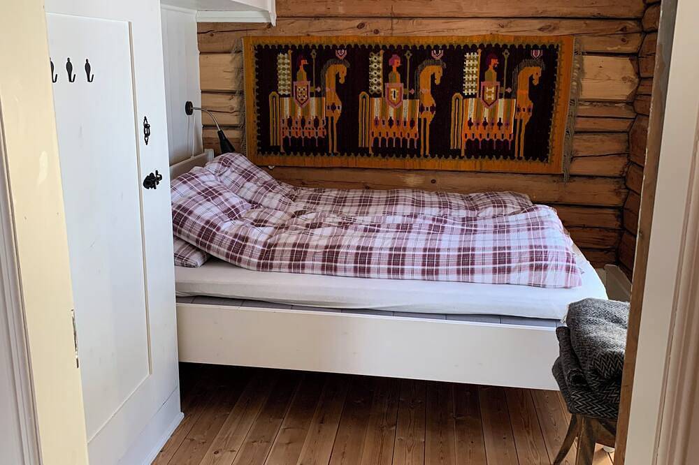 Old log cabin from 1830 with soul. in Oppdal