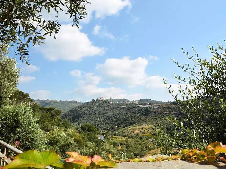 Haus 5 Personen in Cipressa, Riviera di Ponente