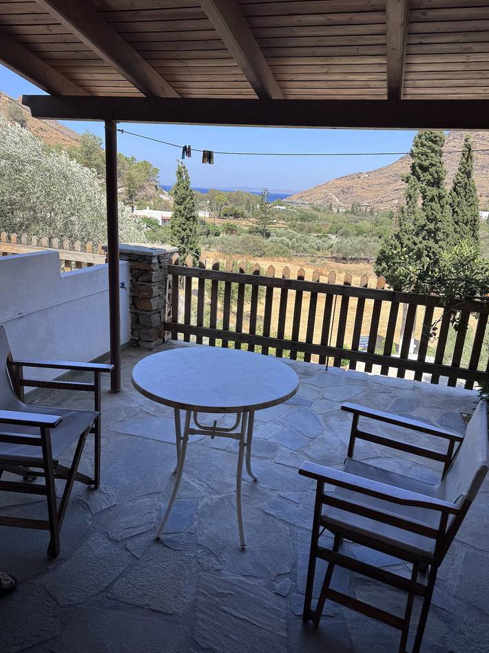 Monolocale per 3 persone, con balcone e giardino - 1