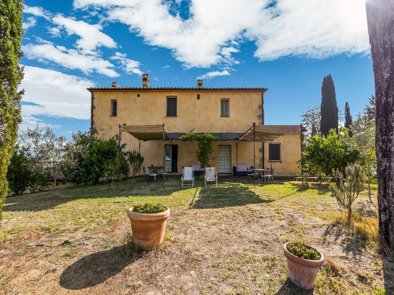 Moderna casa vacanze a Celle Sul Rigo con piscina in San Casciano dei Bagni, Siena e dintorni