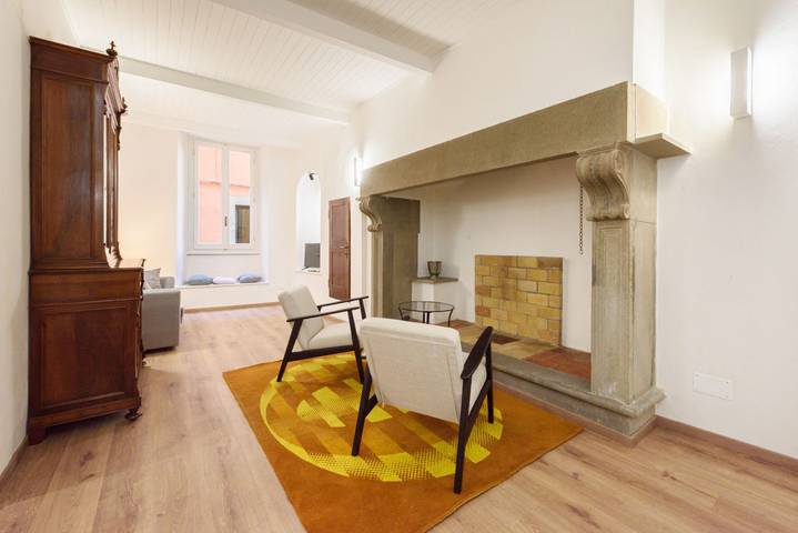Ganze Wohnung, Ferienwohnung für 6 Personen mit Balkon/Terrasse in Florence city center, Florenz