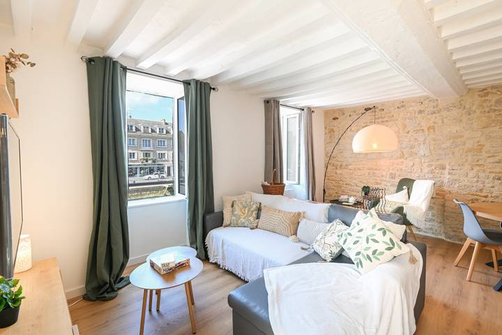 Ganze Wohnung, Ferienwohnung für 2 Personen mit Ausblick in Saint-Benoît-de-l'Aure, Bayeux und Umgebung