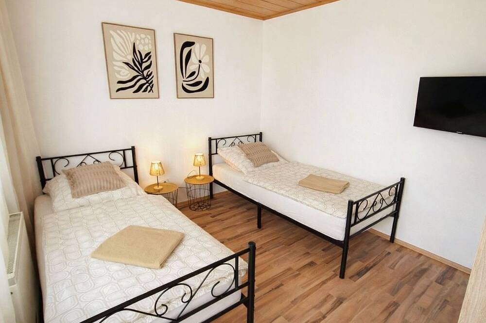 Ganze Wohnung, Ferienwohnung Wie dehemm - Appartement/Fewo, Dusche, Wc, 1 Schlafraum in St. Ingbert, Saarpfalz-Kreis