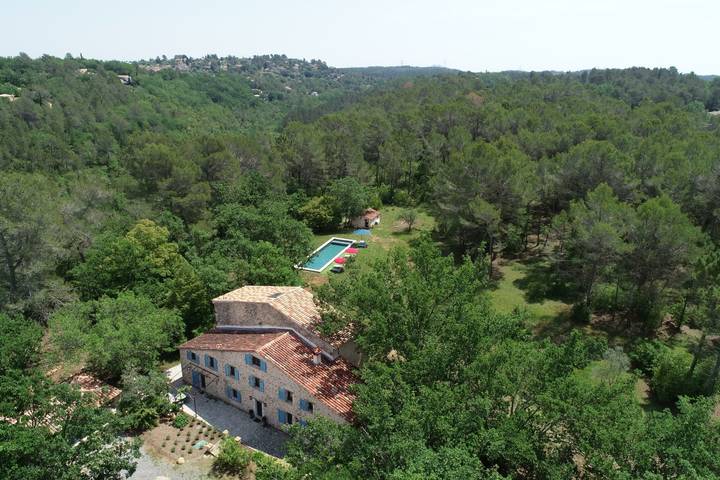 Gîte pour 10 personnes, avec piscine, animaux acceptés à Saint-Paul-en-Forêt - 2