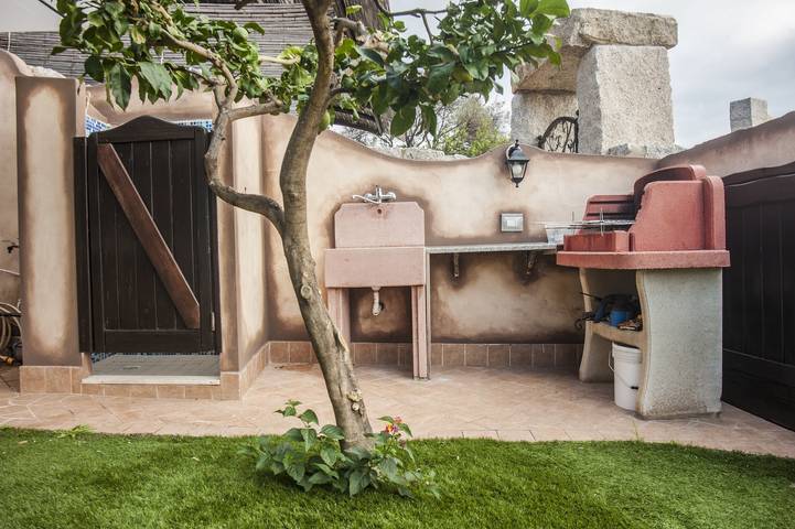 Location de vacances pour 4 personnes, avec jardin, adapté aux familles dans Domus De Maria - 3