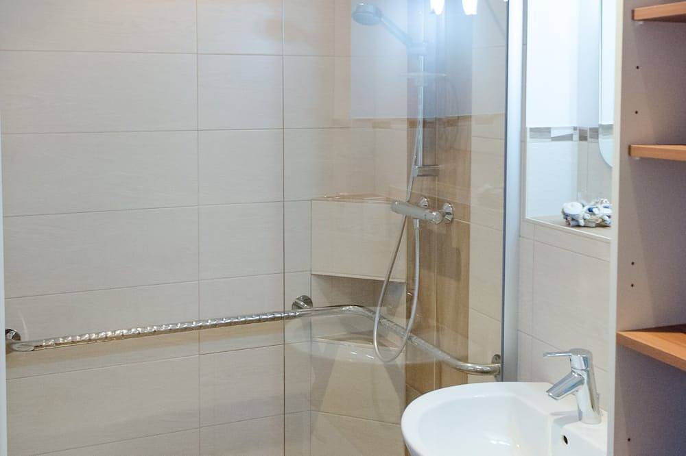 Appartement entier, Dans la maison Hundt vous pouvez sentir \"bricoler\". in Ostritz, Oberlausitz Niederschlesien