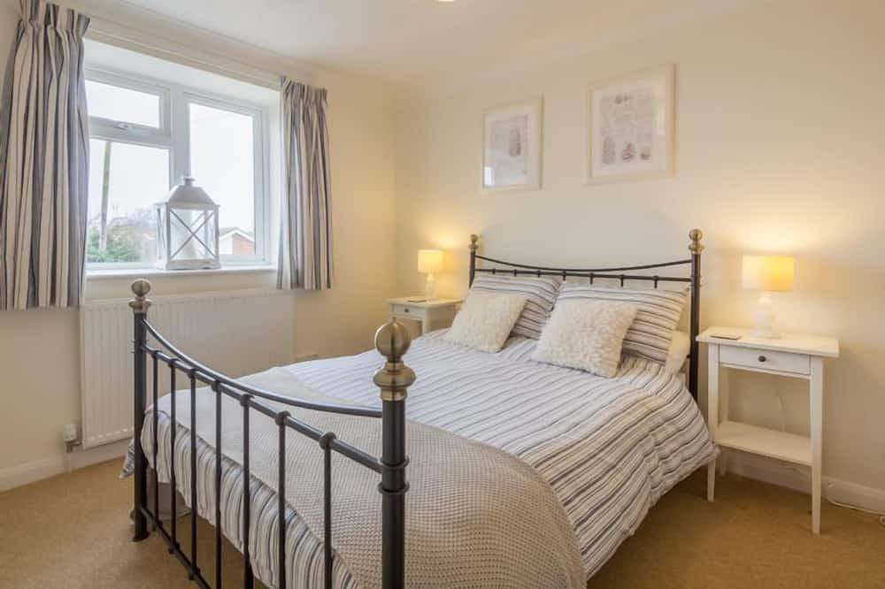 Tide Cottage, Holme-next-the-Sea, Norfolk in Holme-next-the-Sea, Norfolk Coast