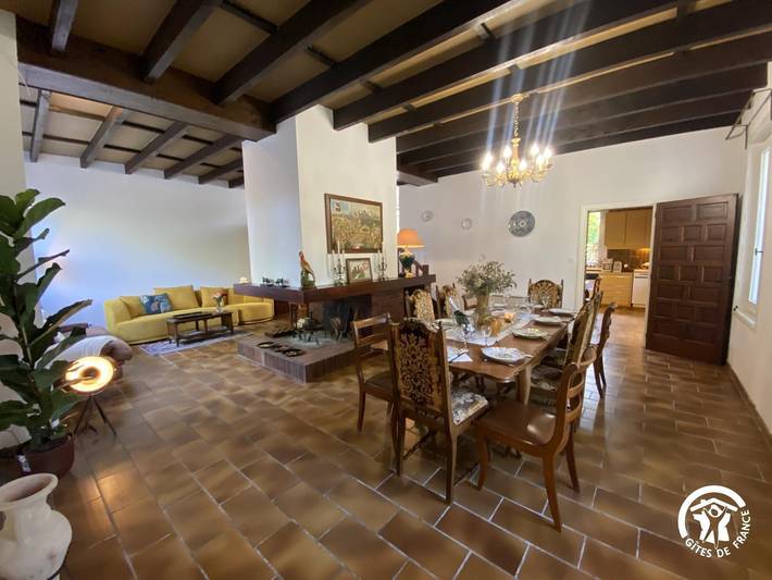 Gîte pour 10 personnes, avec terrasse à Saint-Estève - 4