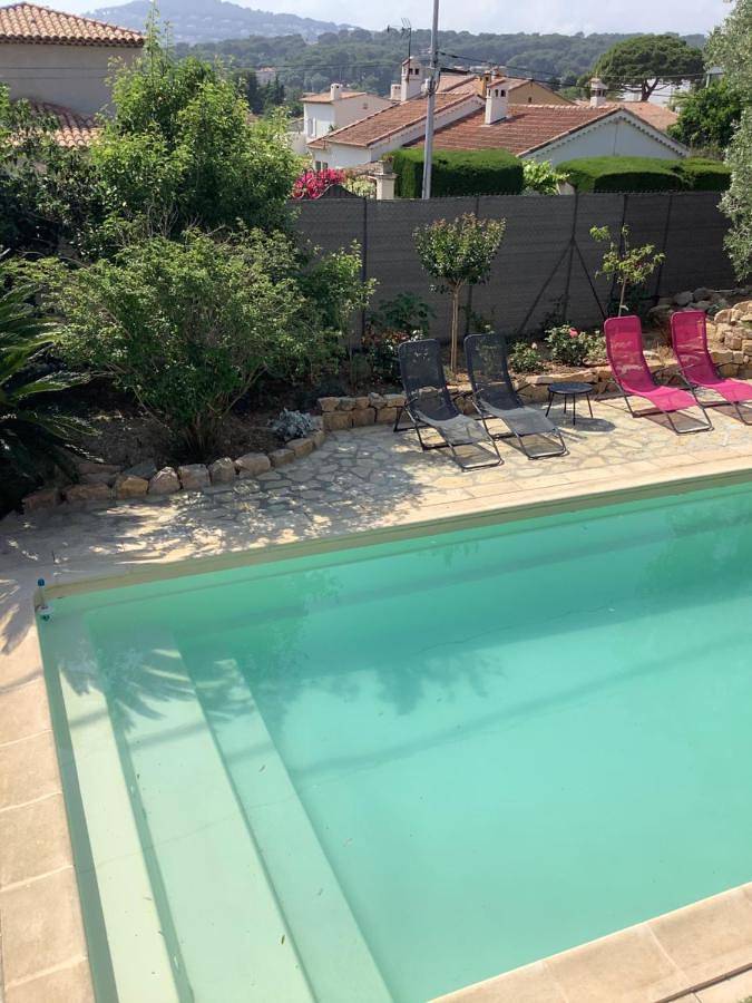 Maison d’hôte pour 6 personnes, avec Terrasse ainsi que Jardin et Piscine dans les Alpes maritimes - 2