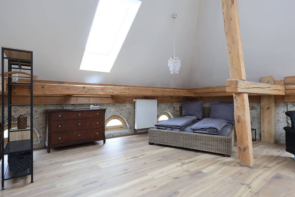 Ganze Wohnung, Ferienwohnung \"Loft\" 140qm für max. 4 Erwachsene in Tachinger See, Taching am See