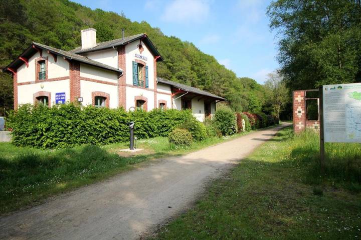 Hôtel pour 15 personnes, avec jardin et vue dans Monts d'Arrée - 3