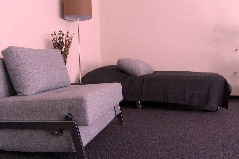 Ganze Wohnung, Gästewohnung 3 Dachgeschoss - Gästehaus Pacia & Ritter in Sangerhausen, Harzvorland