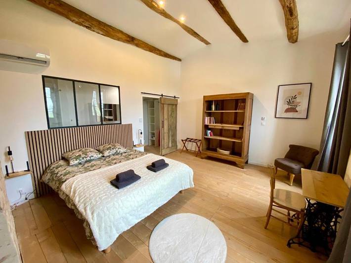 Location de vacances pour 6 personnes, avec vue ainsi que jardin et piscine à Tonnay-Charente - 3
