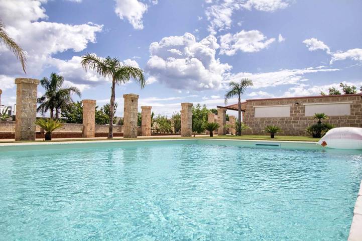 Location de vacances pour 15 personnes, avec piscine ainsi que balcon et jardin à Corsano - 4