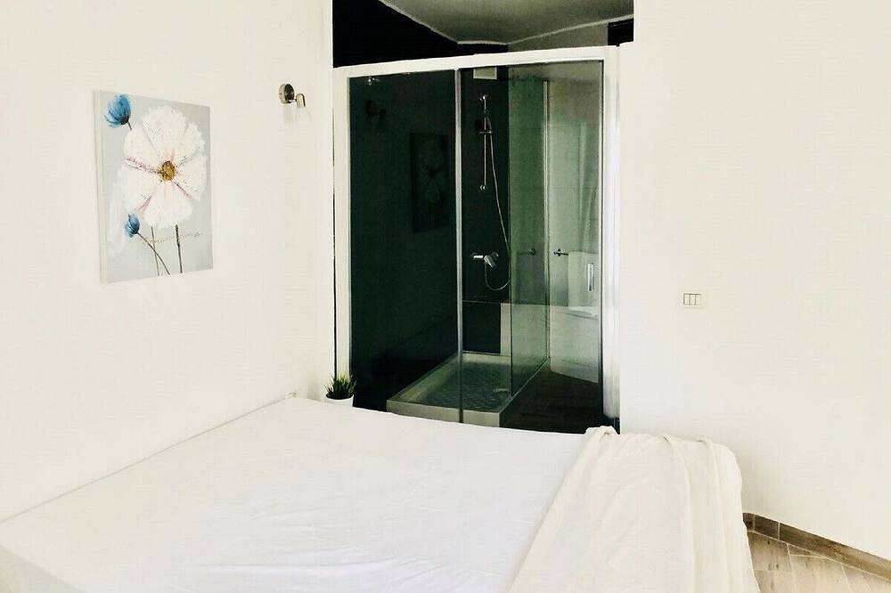 Entire apartment, Triplex Fantasy Fun In Playa De Las Americas in Playa de las Américas, South Tenerife